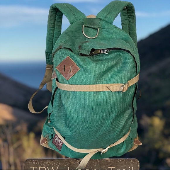 Stag Bags Stag Vintage Daypack Backpack Travel Bag Green Leather